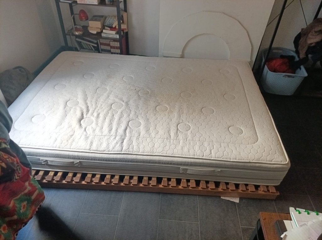 Twijfelaar matras met dubbele latenbodems, Huis en Inrichting, Slaapkamer | Bedden, Ophalen, Gebruikt, Twijfelaar, 140 cm