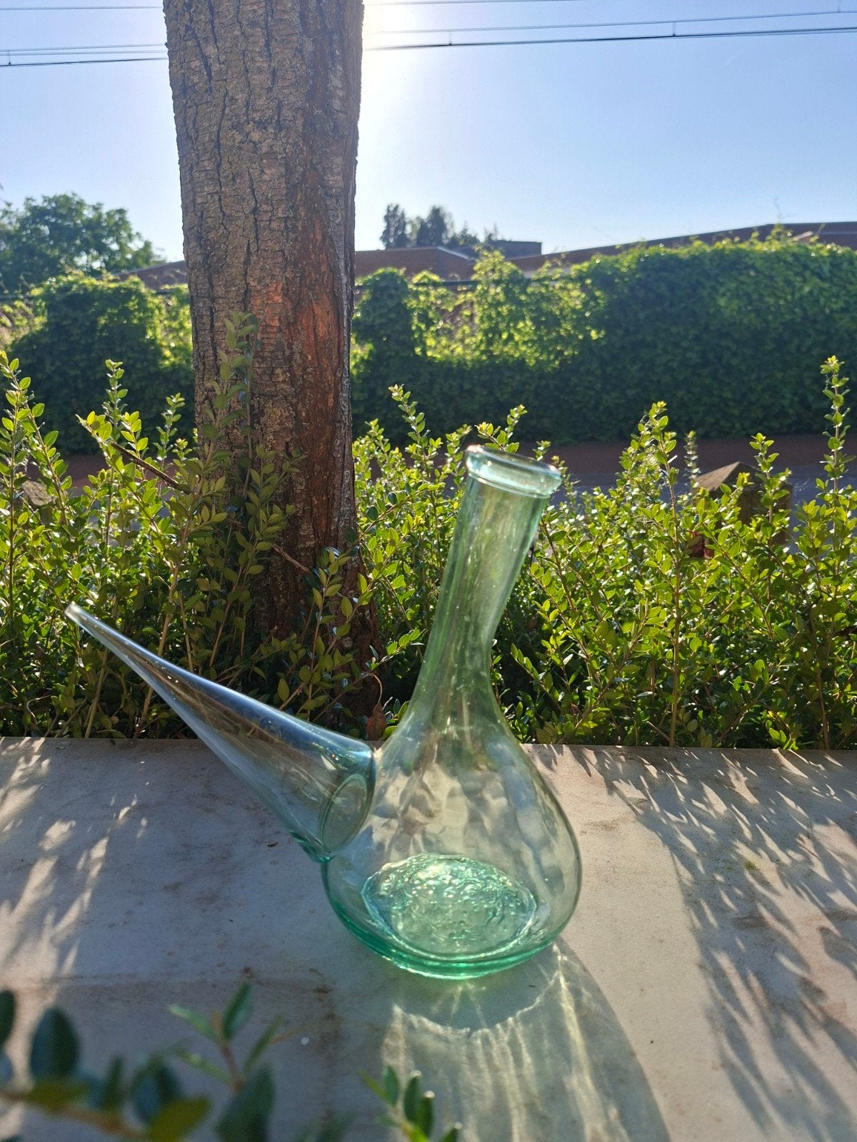This is a hand-blown green glass Porrón Spanish wine decante, Enlèvement ou Envoi