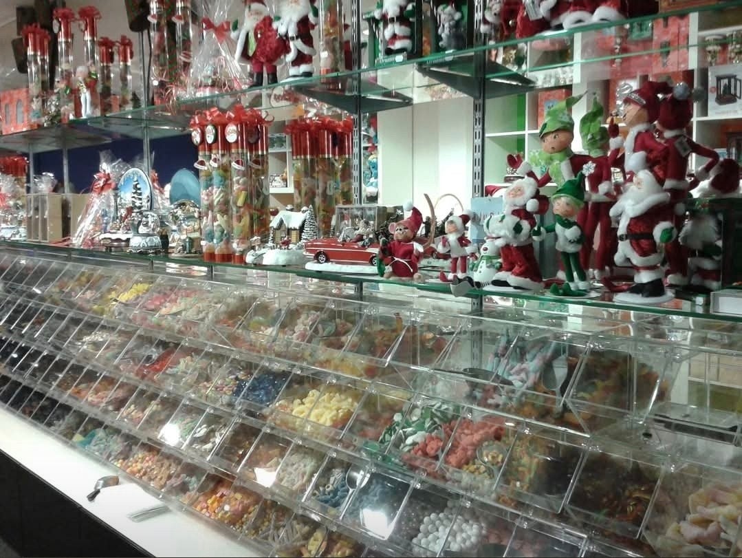 corbeilles à bonbons, sapin de Noël, bloc miroir, rideau de
