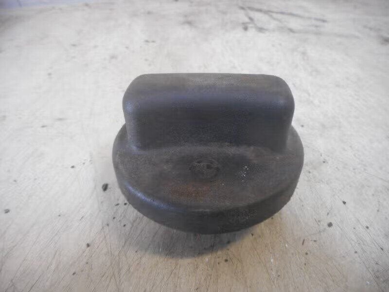 TANKDOP BMW 3 serie (E36 / 4) (01-1990/11-1998), Enlèvement ou Envoi, Utilisé, Petuelring 130 80809 München, DE, BMW