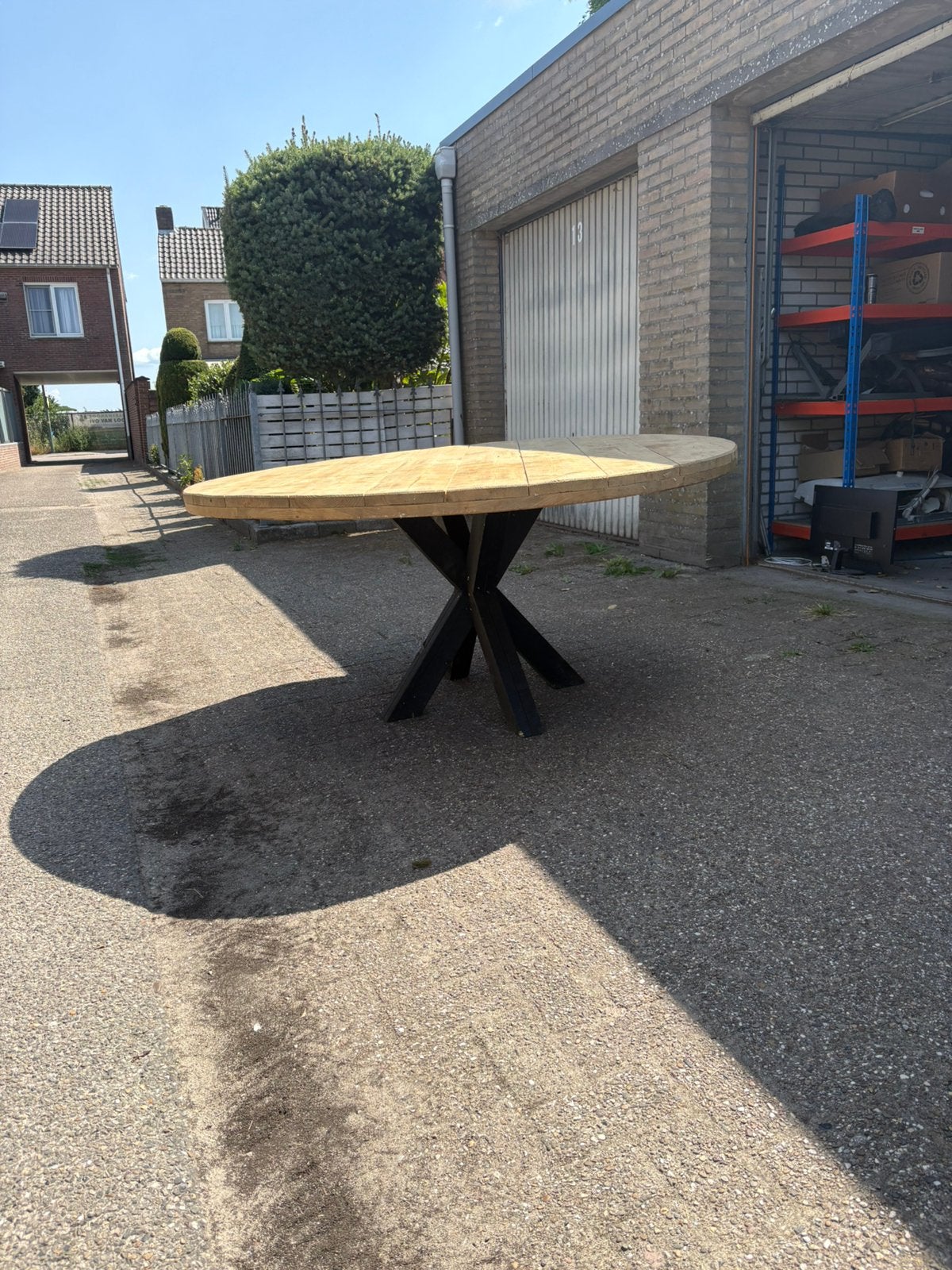 Ronde houten tafel douglas met spinpoot, Huis en Inrichting, Tafels | Eettafels, Ophalen, Gebruikt, 150 tot 200 cm, Rond
