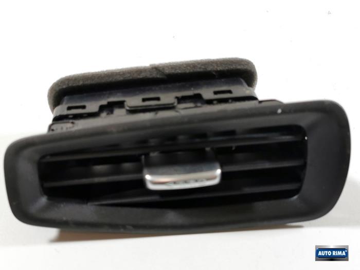 Luchtrooster Dashboard van een Volvo V60, Gebruikt, -, -, Ophalen of Verzenden