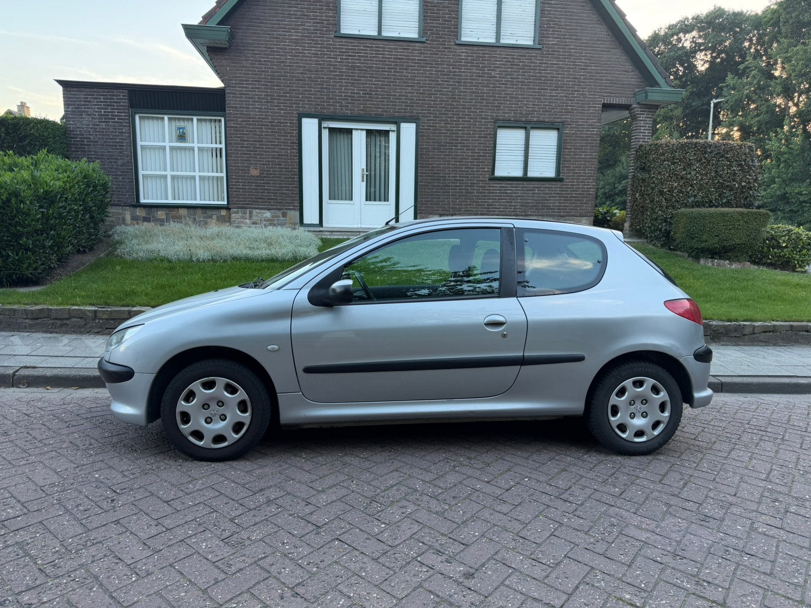 Peugeot 206, 1.1i benzine reeds blanco gekeurd carpass, Auto's, Elektrische ramen, Bedrijf, Handgeschakeld, 5 deurs