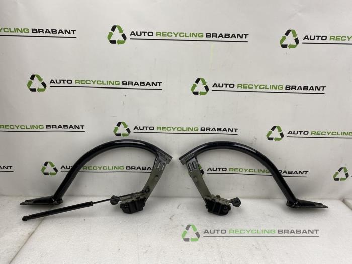 Charnière hayon d'un Volkswagen Passat, -, 3 mois de garantie, Utilisé, -