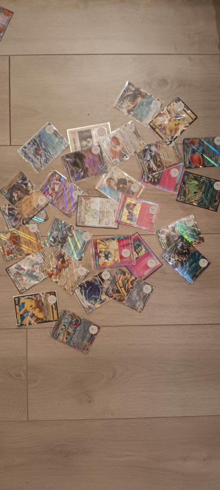 Pokémon kaarten goede staat, Ophalen of Verzenden, Nieuw, Meerdere plaatjes