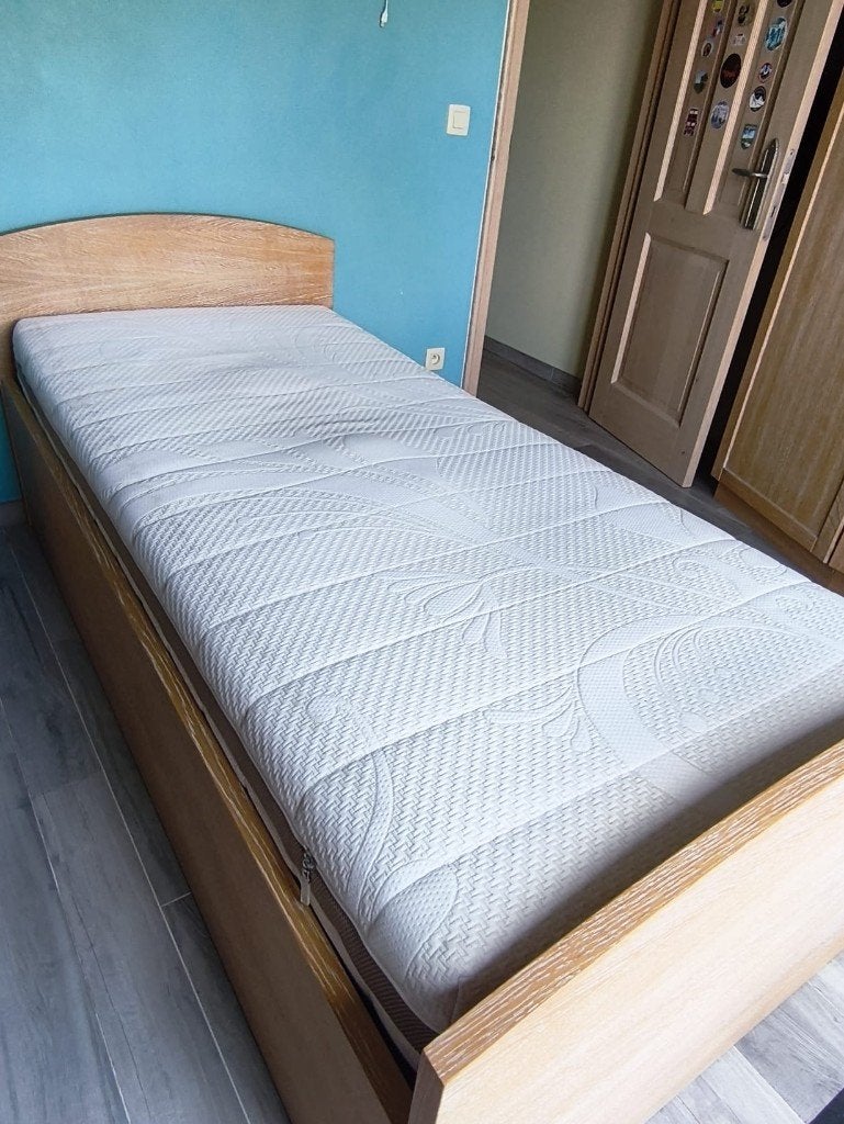 Houten eenpersoonsbed inclusief lattenbodem, Ophalen, Bruin, 200 cm, Hout