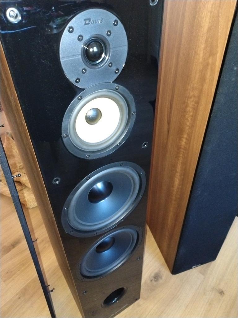 Paire d'enceintes Davis Balthus 90 - Noyer américain, Audio, Tv en Foto, Luidsprekerboxen, Zo goed als nieuw, Front, Rear of Stereo speakers