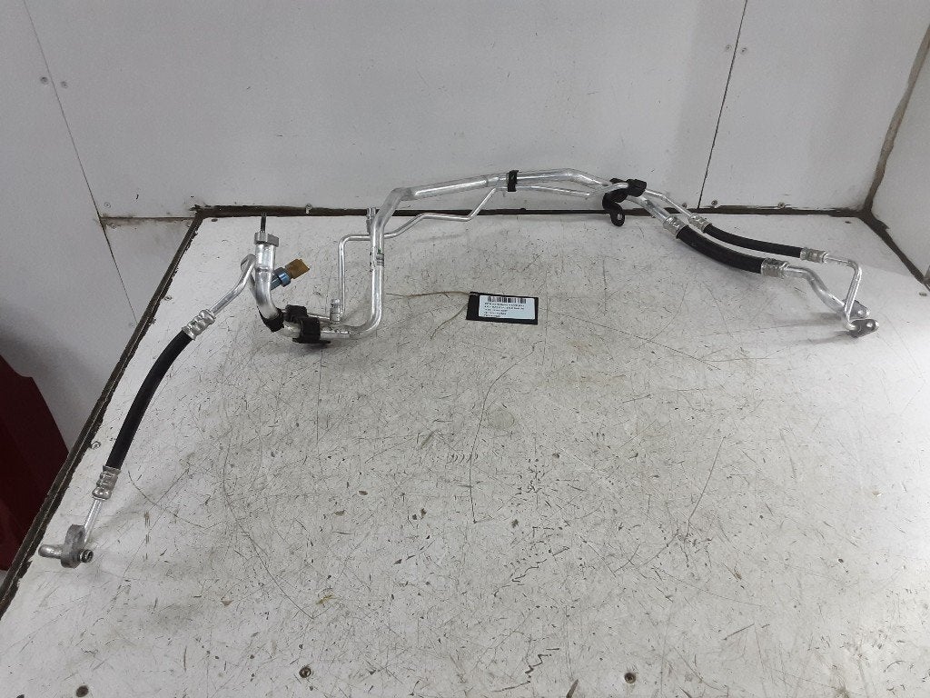 AIRCO LEIDING Citroën Berlingo Multispace (01-2017/-), Gebruikt, Citroën, Mevr. I. Hauben, Rue de l'Espoir 34 34
4030  GRIVEGNÉE, BE