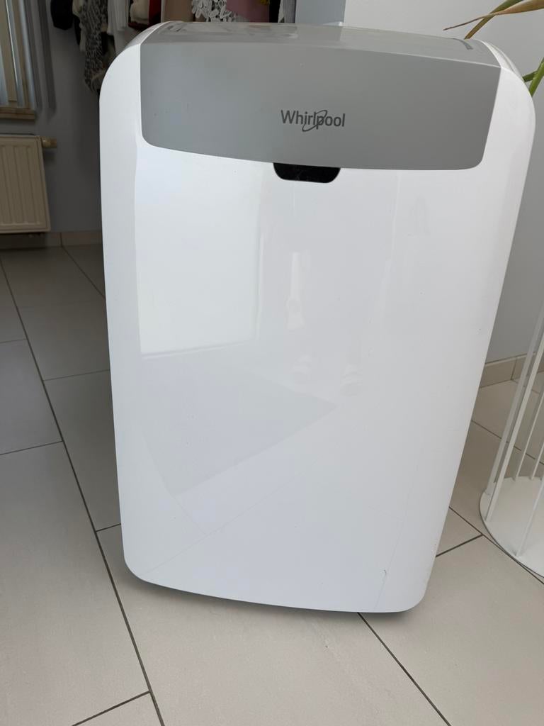 Nieuwe Whirlpool Mobiele Airco 12.000 BTUkoelt en verwarmt, Ophalen, Nieuw, Mobiele airco, Minder dan 60 m³