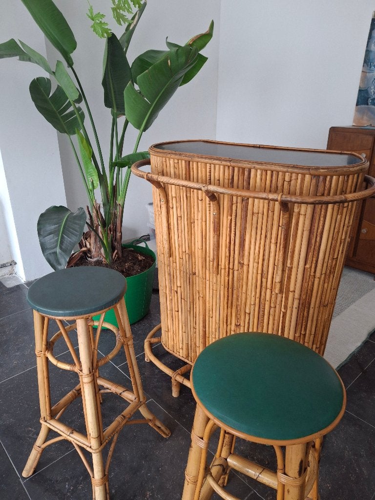Vintage tiki bar, Enlèvement