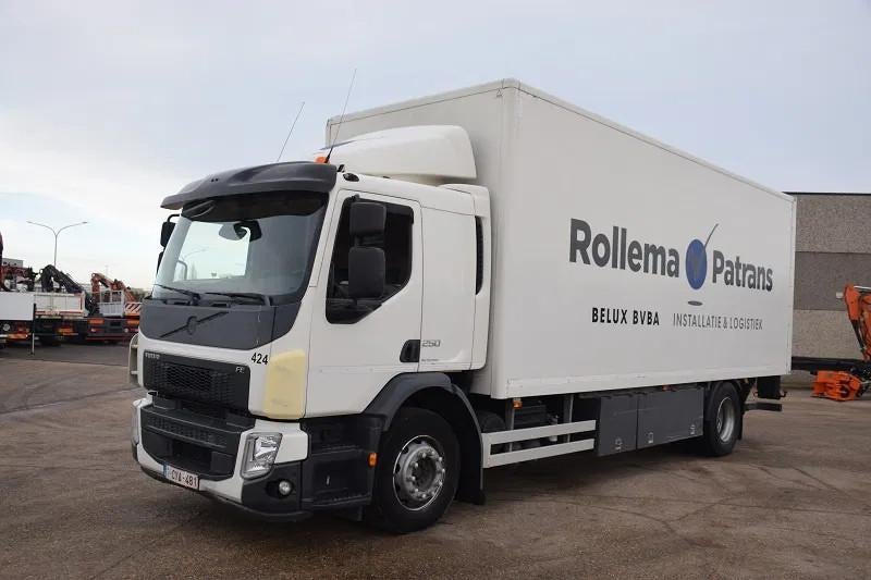 Volvo FE 250 (bj 2015), Auto's, Automaat, Achterwielaandrijving, Euro 6, Wit