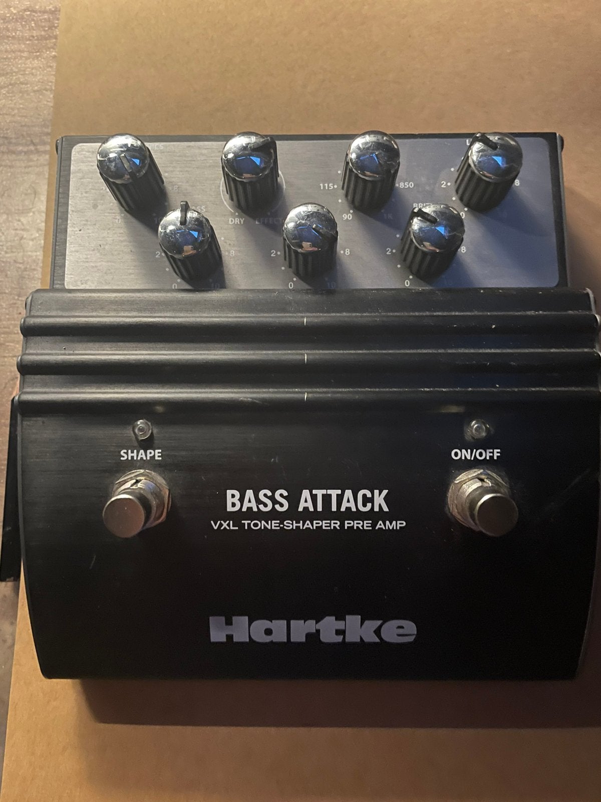 HARTKE bass attack 1 pre amp, Muziek en Instrumenten, Ophalen, Zo goed als nieuw