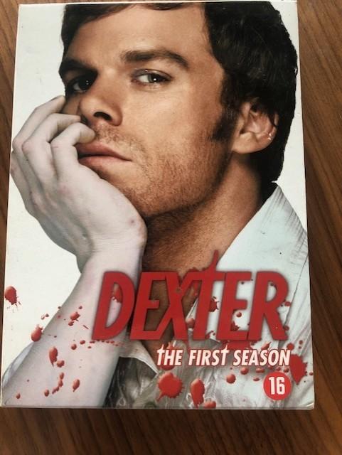 4 DVD box DEXTER the first season, Ophalen of Verzenden