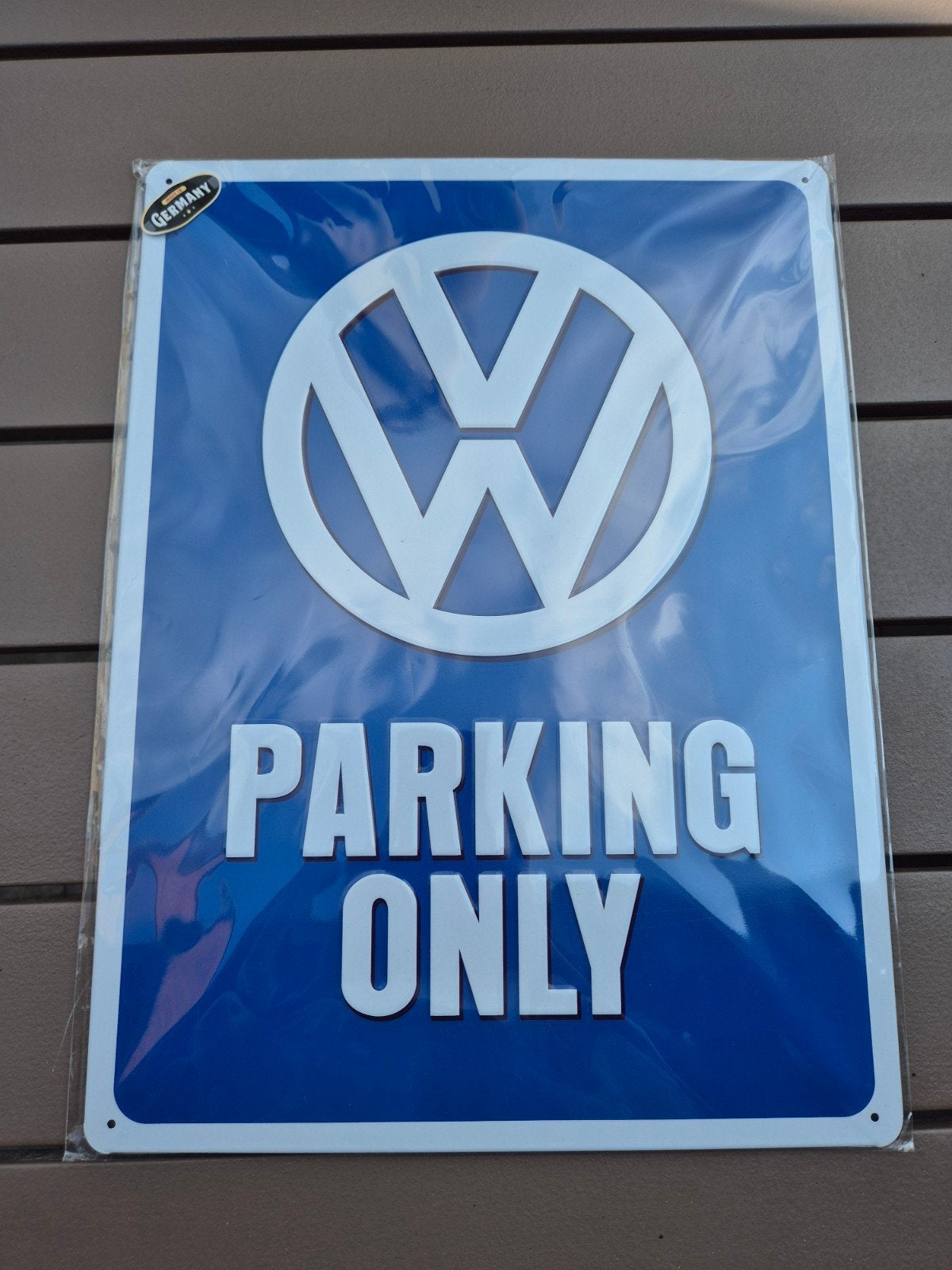 Metalen wandbord Volkswagen parking only, Verzamelen, Merken en Reclamevoorwerpen, Ophalen, Nieuw, Reclamebord