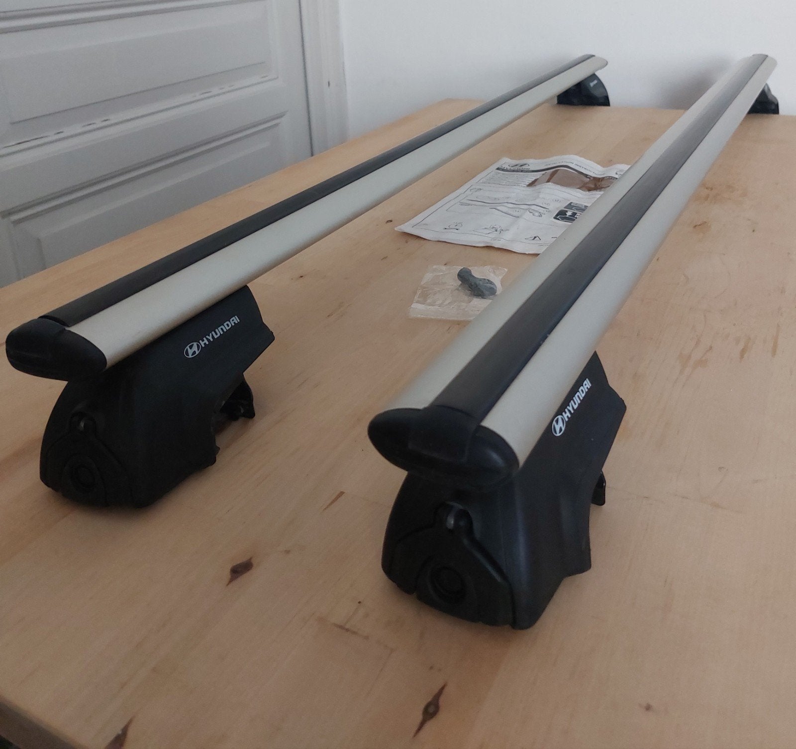 Barre de toit HYUNDAI d'origine neuf, Enlèvement