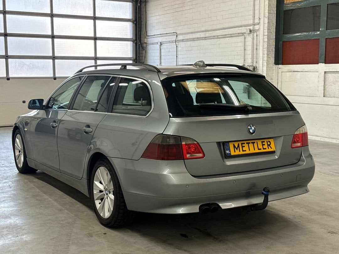 BMW 5-serie Touring 523i Executive M | Trekhaak | Navigatie, Auto's, Automaat, Achterwielaandrijving, 2497 cc, 230 g/km