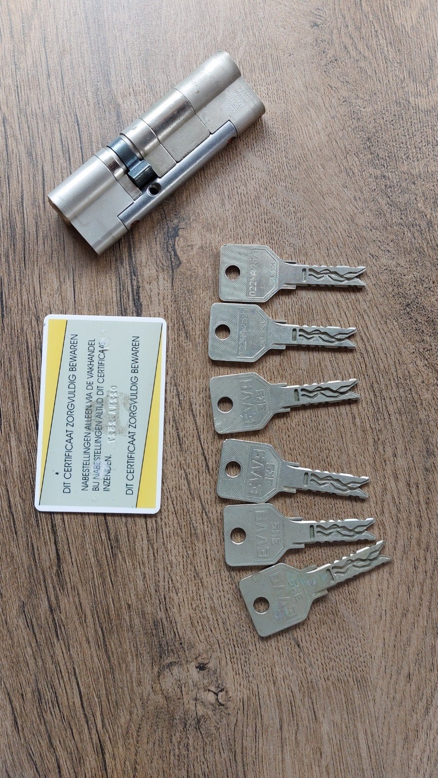 EVVA dubbele cilinderslot met 6 sleutels + sleutelcertificaa, Ophalen of Verzenden, Zo goed als nieuw