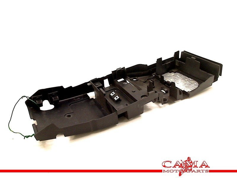 BAC A BATTERIE Yamaha YZF R6 2008-2013 (YZF-R6 13S 1JS), Dhr. S. di Majo, Utilisé, Info@cama-motorparts.nl, P.J. Troelstraweg 8 8
3144 CX  MAASSLUIS, NL
