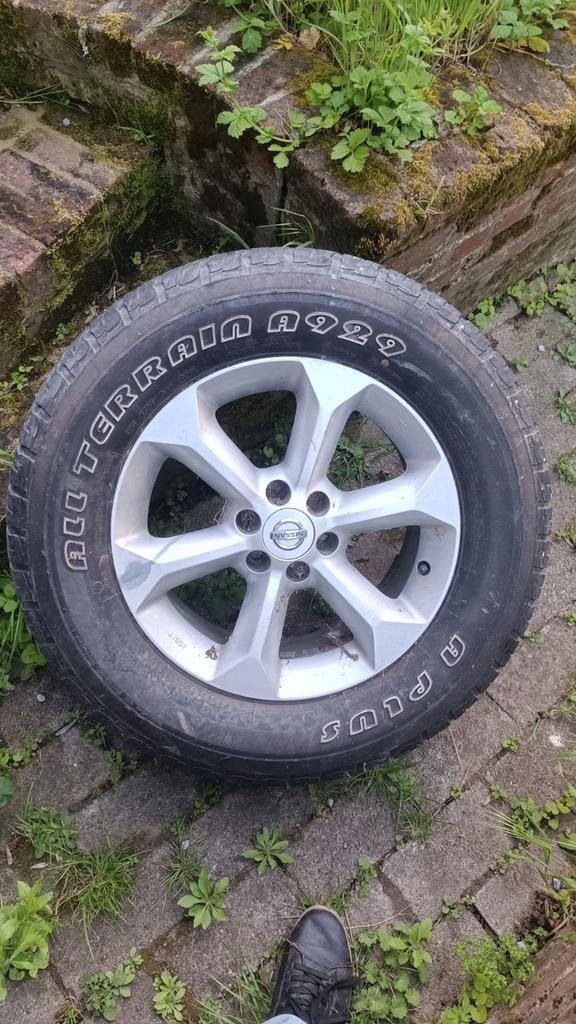 1 reserve wiel voor nissan navara, Auto-onderdelen, Banden en Velgen, Ophalen