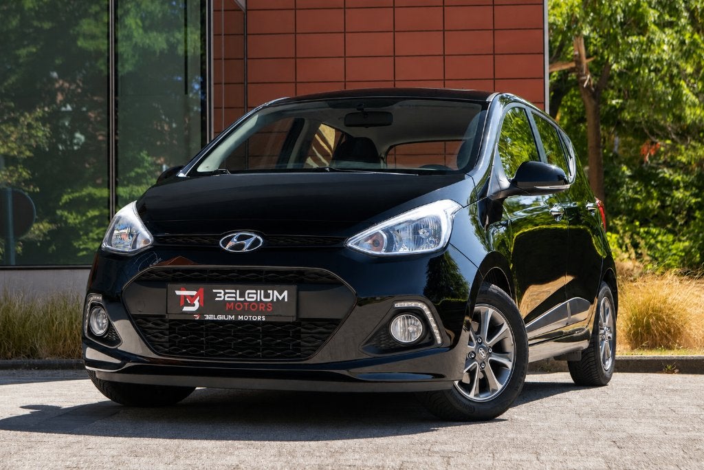 Hyundai i10 - 1.2i Trend - Pano - Stoelverwarming - AC, Auto's, Hyundai, Voorwielaandrijving, Stof, Euro 6, 4 cilinders