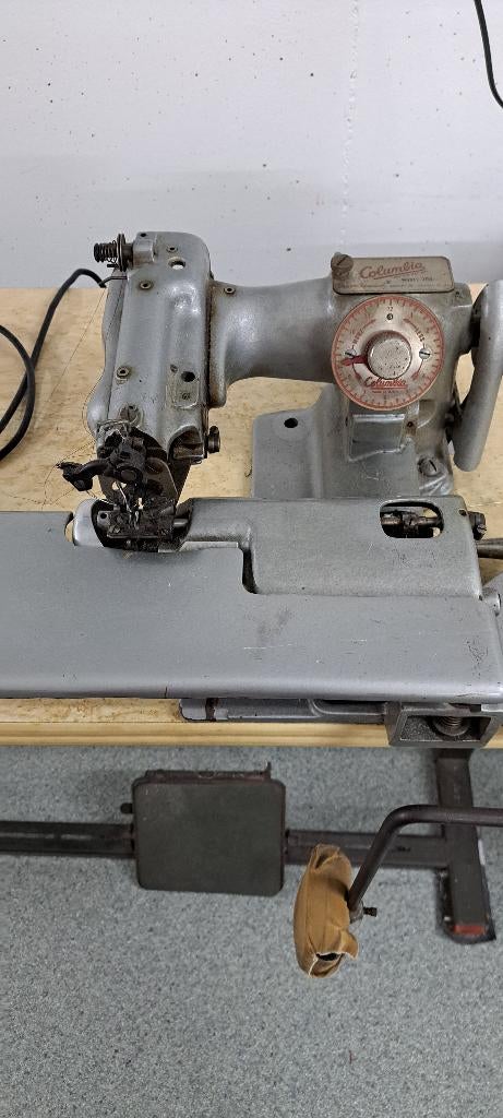 Industriele Blindzomer, Gebruikt, Naaimachine, Industrieel, Ophalen