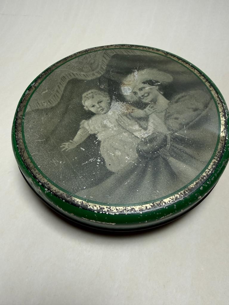 Blikken doos Koningin Astrid met Boudewijn, Verzamelen, Blikken, Ophalen of Verzenden
