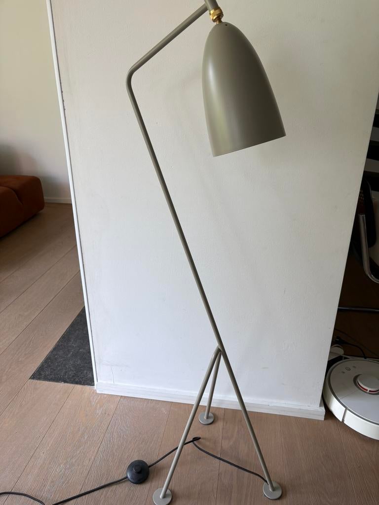 Gubi Gräshoppa vloerlamp, Ophalen, Zo goed als nieuw