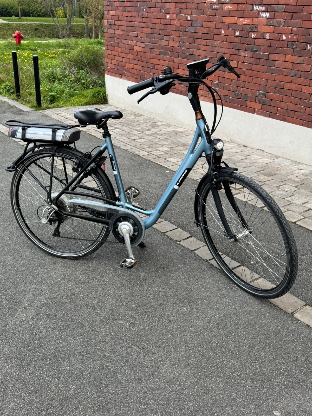 Vélo électrique BATAVUS TOURMALET 28  pouces 8 V, 51 à 55 cm, Batavus, 50 km par batterie ou plus, Comme neuf