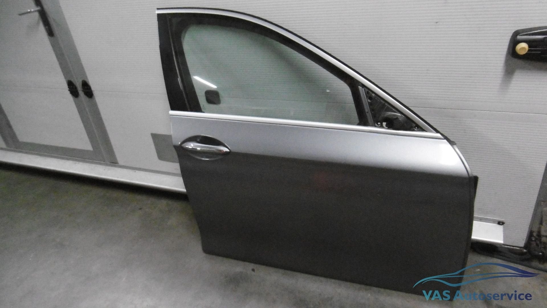 Portier rechtsvoor BMW 5-serie F10 en F11  Spacegrau  41 00, Gebruikt, -, Deur, -