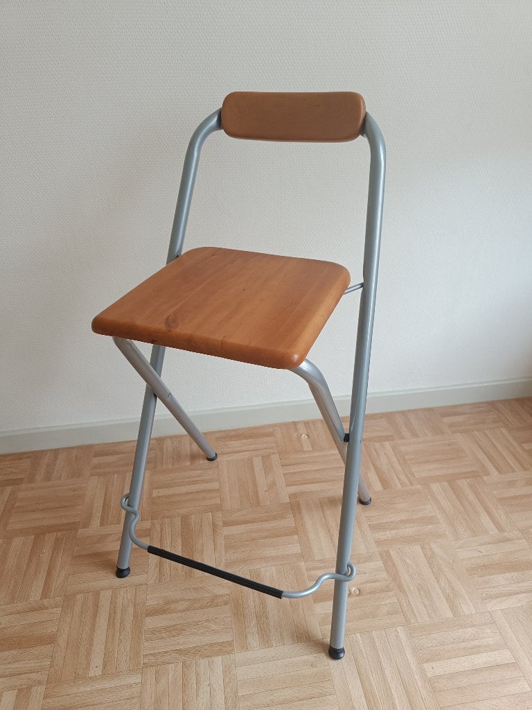 Opklapbare hoge barkruk (IKEA Dennis), Huis en Inrichting, Barkrukken, Ophalen, Gebruikt, 60 tot 90 cm, 1 kruk