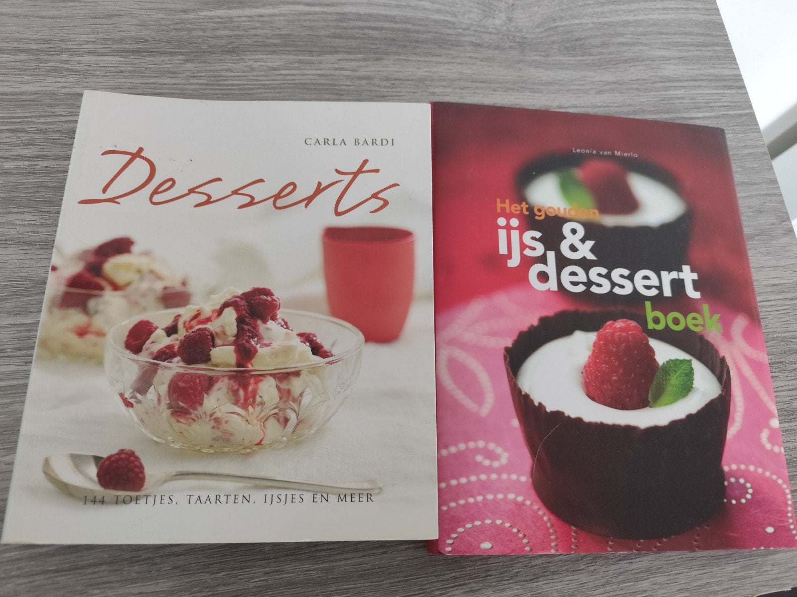 2dessertboeken, Enlèvement ou Envoi, Comme neuf, Pays-Bas et Belgique, Gâteau, Tarte, Pâtisserie et Desserts