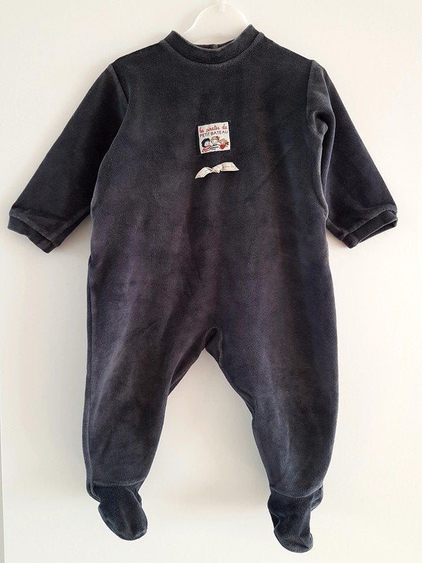 PETIT BATEAU - Pyjama bleu gris - Les pirates T.12 mois/74cm, Nacht- of Onderkleding, Gebruikt, Jongetje of Meisje, Ophalen of Verzenden