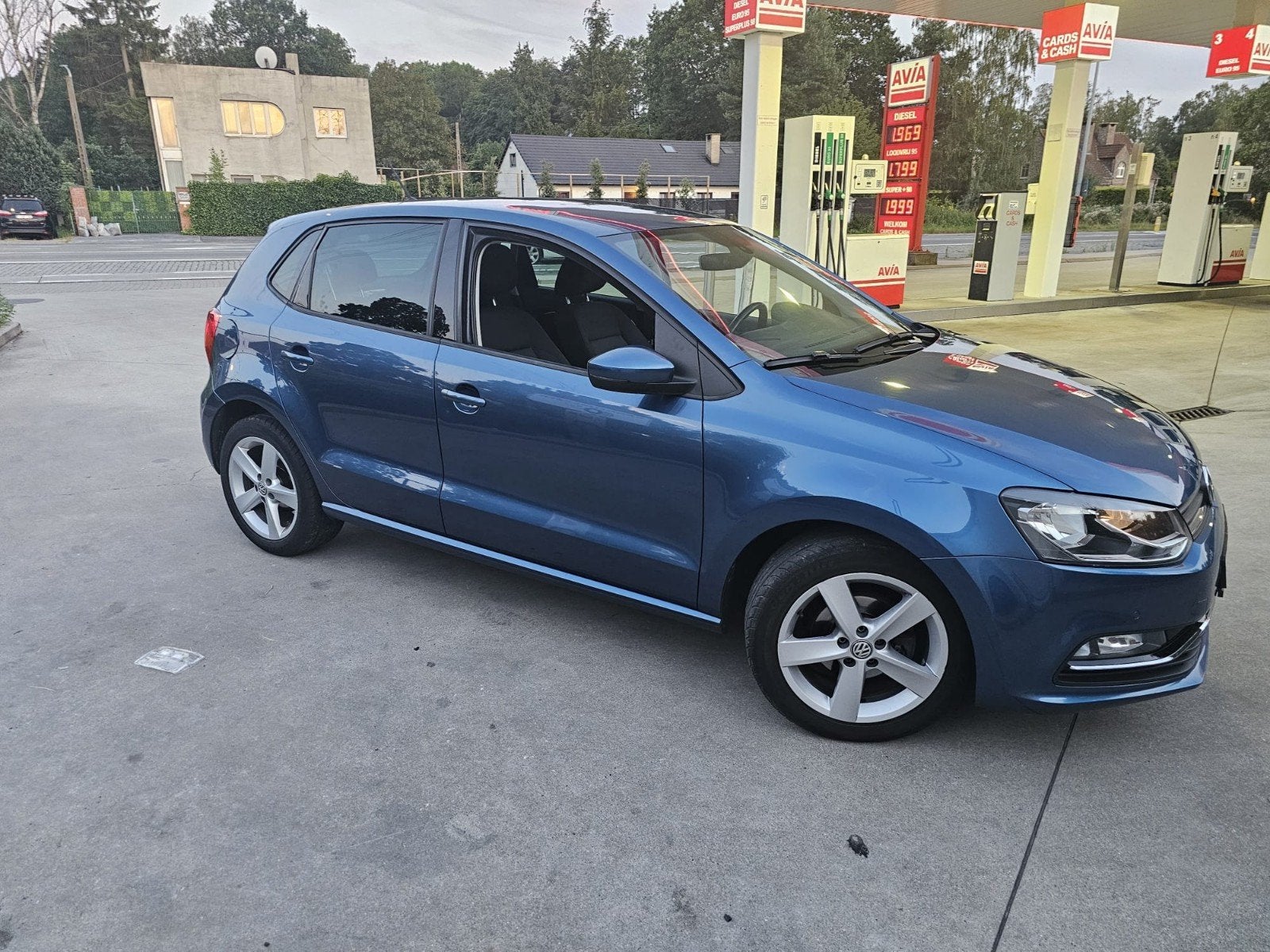 VOLKSWAGEN POLO 1.4TDI AUTOMAAT 2015 190000KM KEURING EURO6B, Stof, Euro 6, Blauw, Particulier