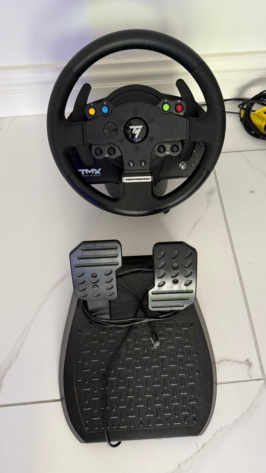 Thrustmaster TMX - XBOX & PC - Stuur/Racewiel/Sim, Games en Spelcomputers, Ophalen, Zo goed als nieuw, Controller, Xbox Series S
