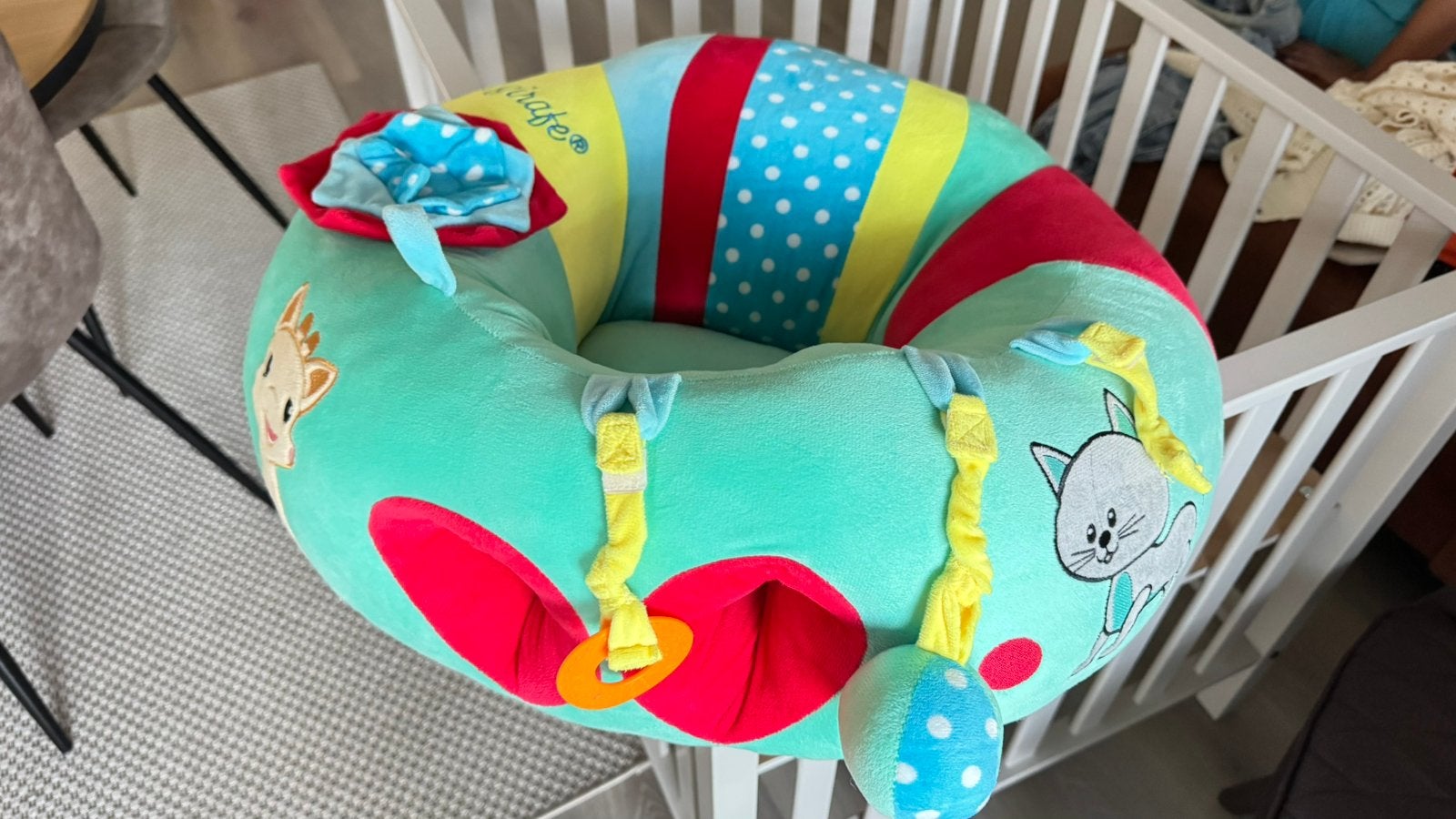 Zitkussen voor baby sofie la girafe, Kinderen en Baby's, Ophalen, Zo goed als nieuw