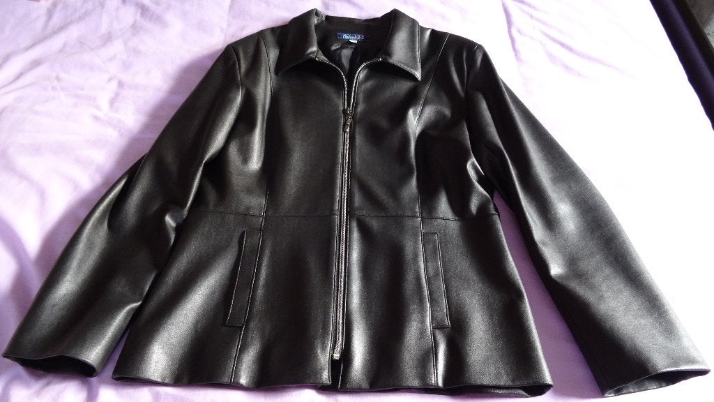 VESTE EN IMITATION CUIR NOIR MARQUE 1 2 3, Vêtements | Femmes, Taille 42/44 (L), Enlèvement ou Envoi, Comme neuf, 1 2 3