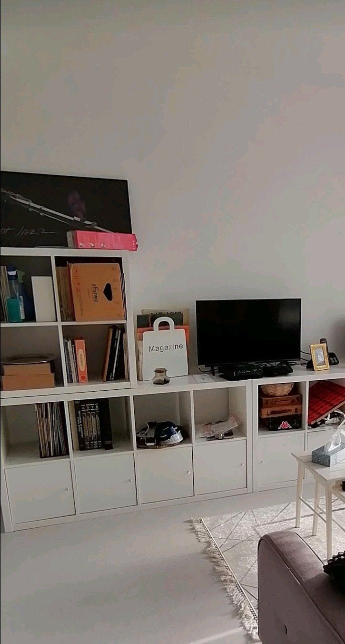grande étagère blanc mat 2x4 KALLAX 4 portes
+ 1 KALLAX Ikéa, Moderne, Utilisé, Autres matériaux, Enlèvement