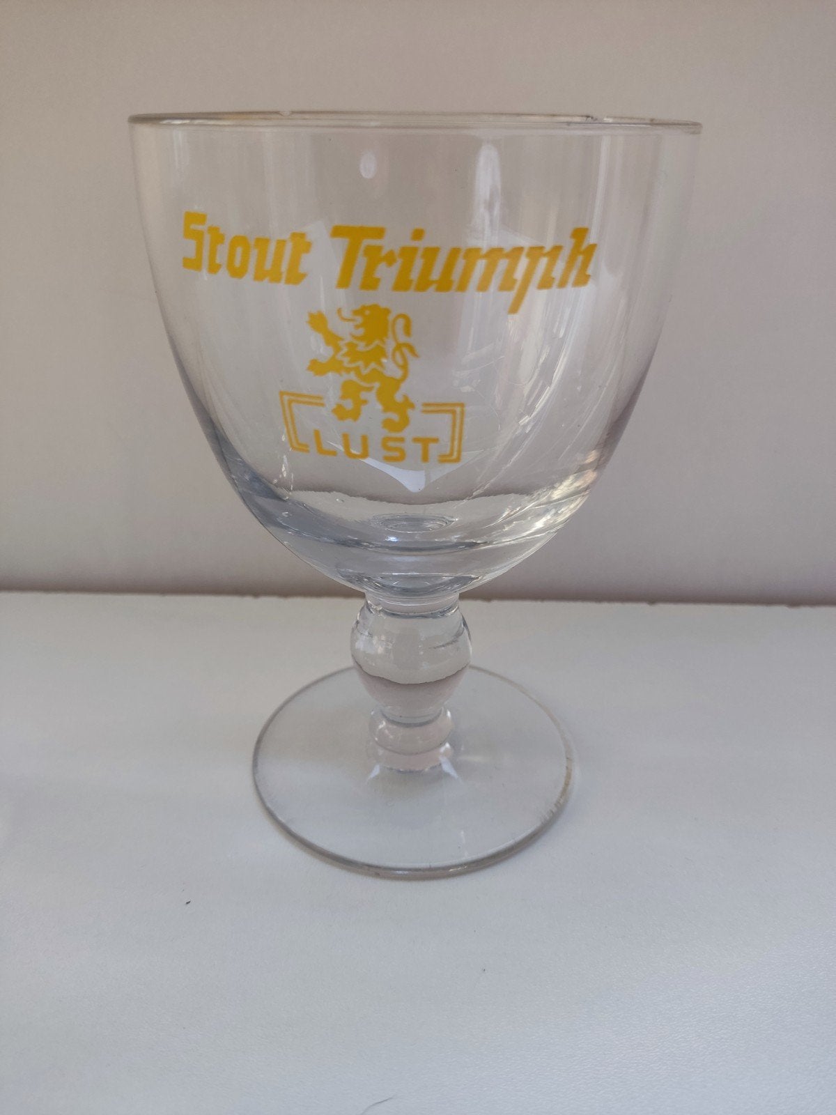 Verre à bière Vintage Stout Triumph | Tasse avec pied | Infu, Collections, Enlèvement, Utilisé, Verre ou Verres, Autres marques