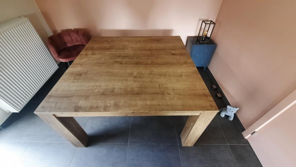 Vierkante huistafel, Ophalen