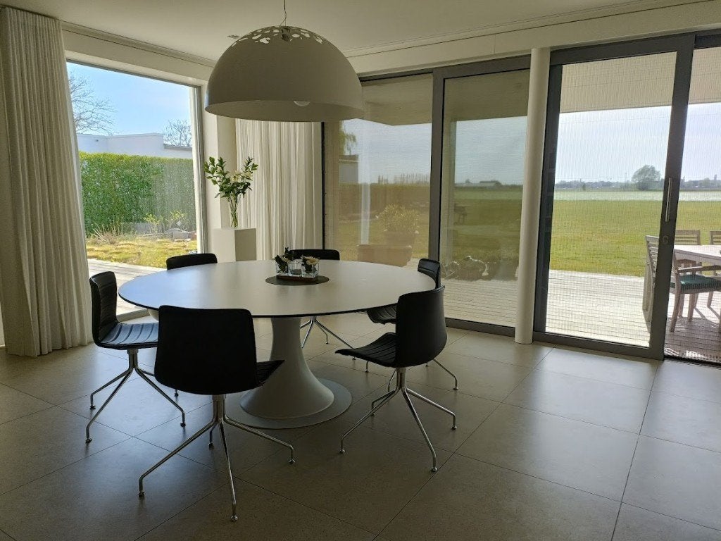 arper stoel, Huis en Inrichting, Ophalen, Zwart, Leer, Zo goed als nieuw