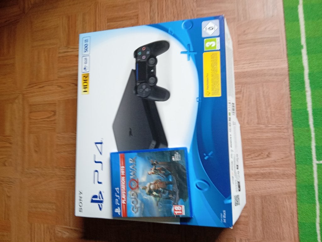 PS4 500gb go jet black series + game + wireles  controller, Games en Spelcomputers, Spelcomputers | Sony PlayStation 4, Ophalen