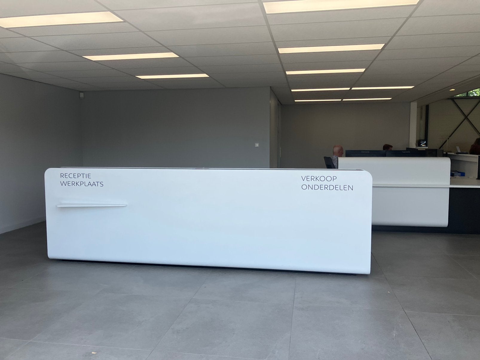 Bureau d'accueil (peugeot/citoen), Enlèvement, Utilisé