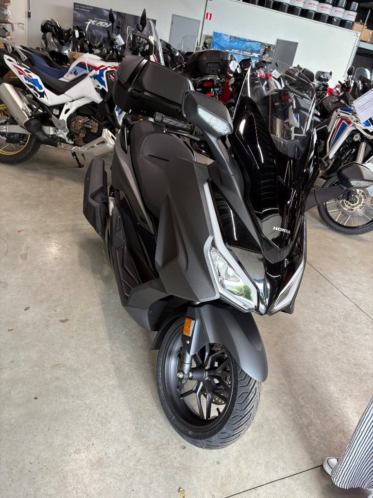 Honda Forza 125 (2025 • 6500km), Motos, Motos | Honda, Particulier, Scooter, jusqu'à 11 kW, 1 cylindre, Permis Moto A1 minimum