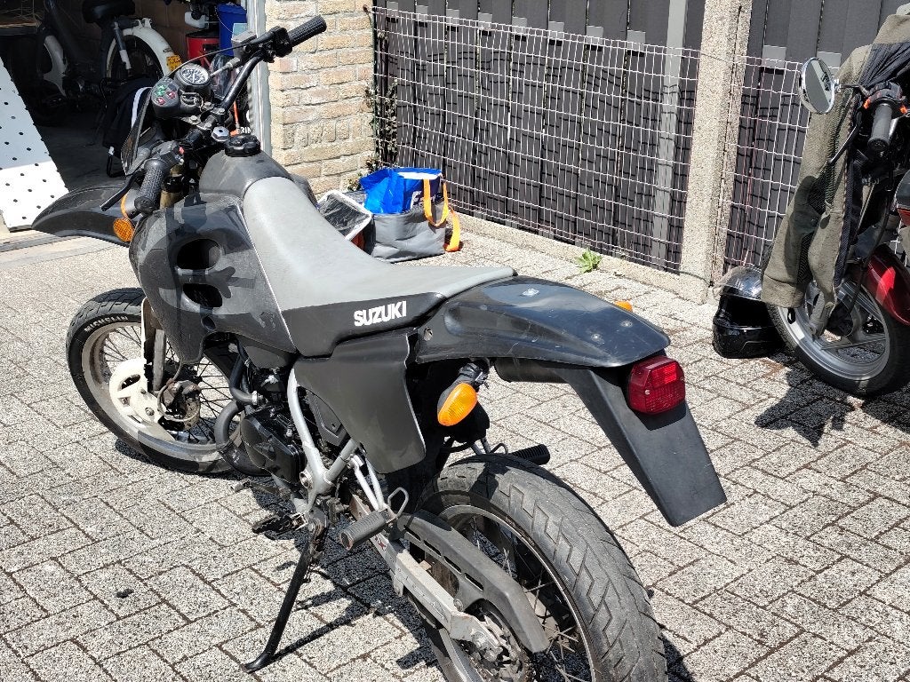 Suzuki SMX en RMX +allerlei onderdelen, Fietsen en Brommers, Brommers | Crossbrommers, Ophalen, 6 versnellingen, Zo goed als nieuw