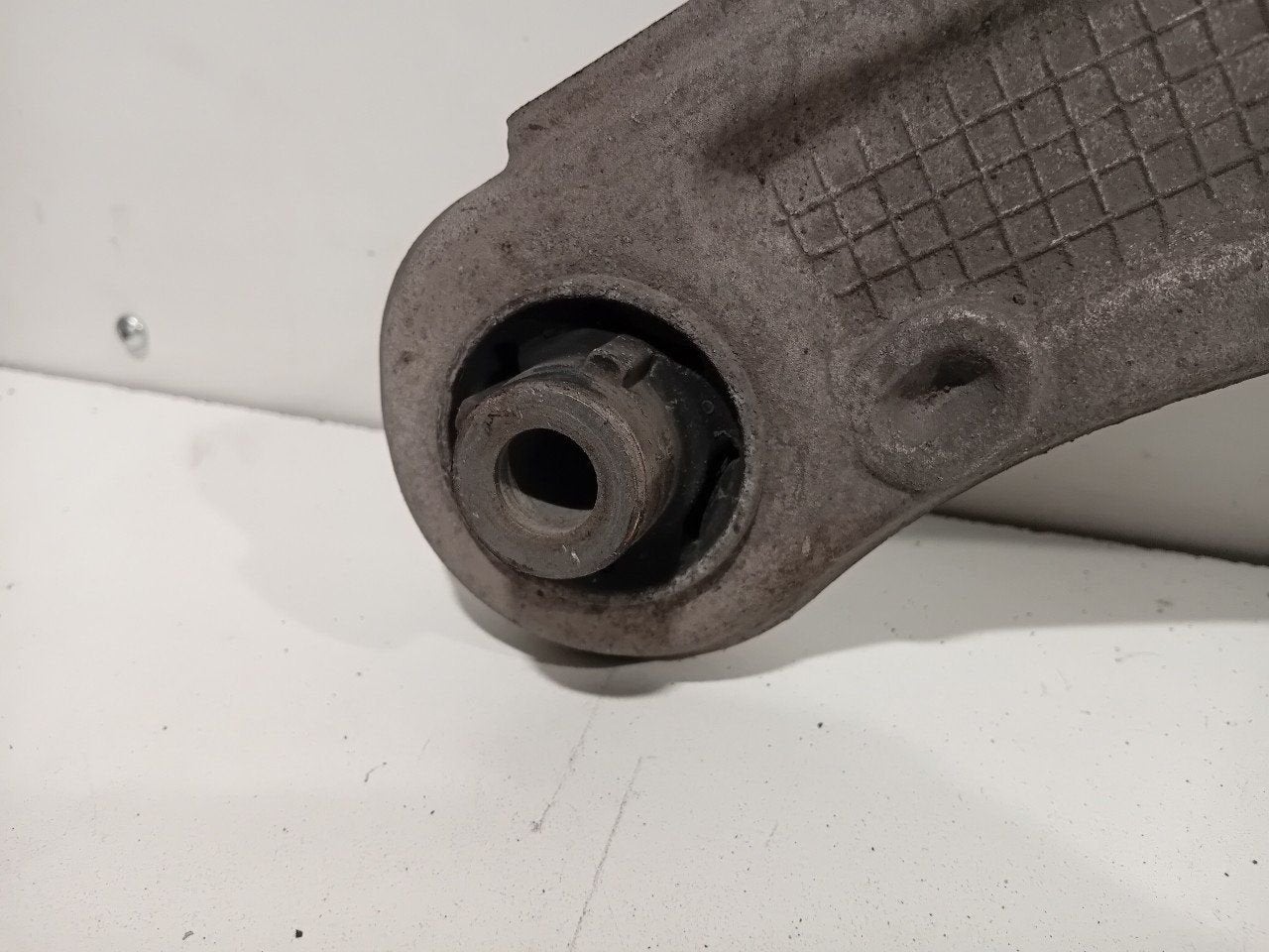 Draagarm rechts voor Opel Combo, Onderdelen@venauto.nl, Van der Ven Autorecycling B.V., Gebruikt, Ettenseweg 76, 4706 PB Roosendaal, The Netherlands