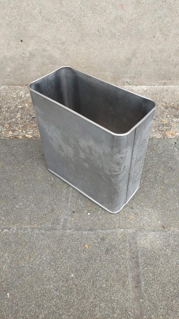Inox bakken, Ophalen