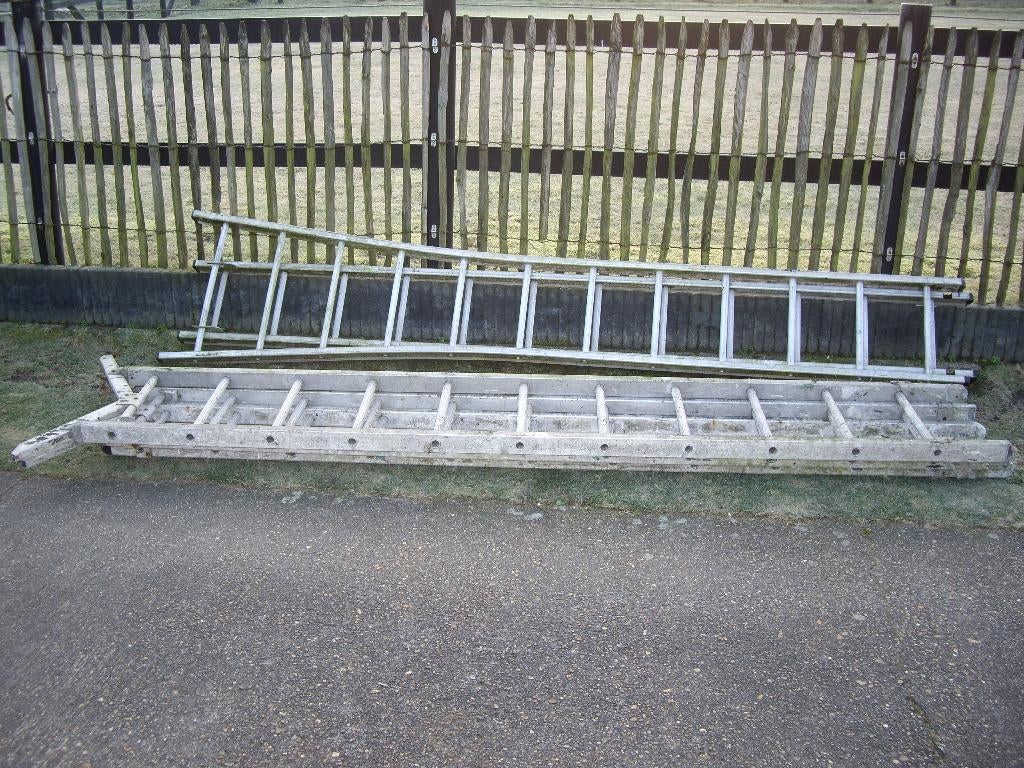 Te Koop ;Twee Allum ladders, Bricolage & Construction, Échelles & Escaliers, Utilisé, 2 à 4 mètres, Enlèvement