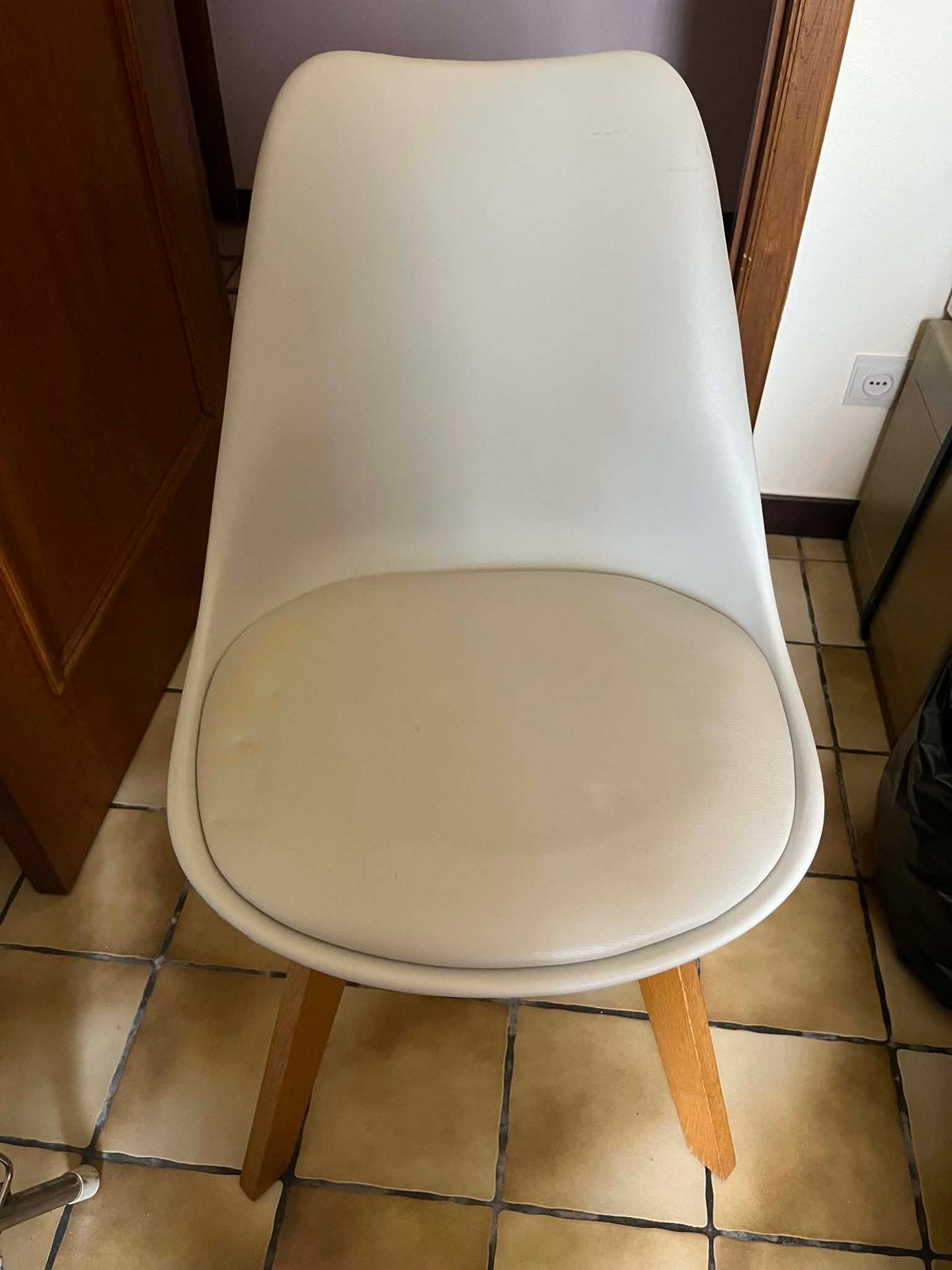 Stoel ikea, Huis en Inrichting, Stoelen, Ophalen, Leer, Gebruikt, Wit