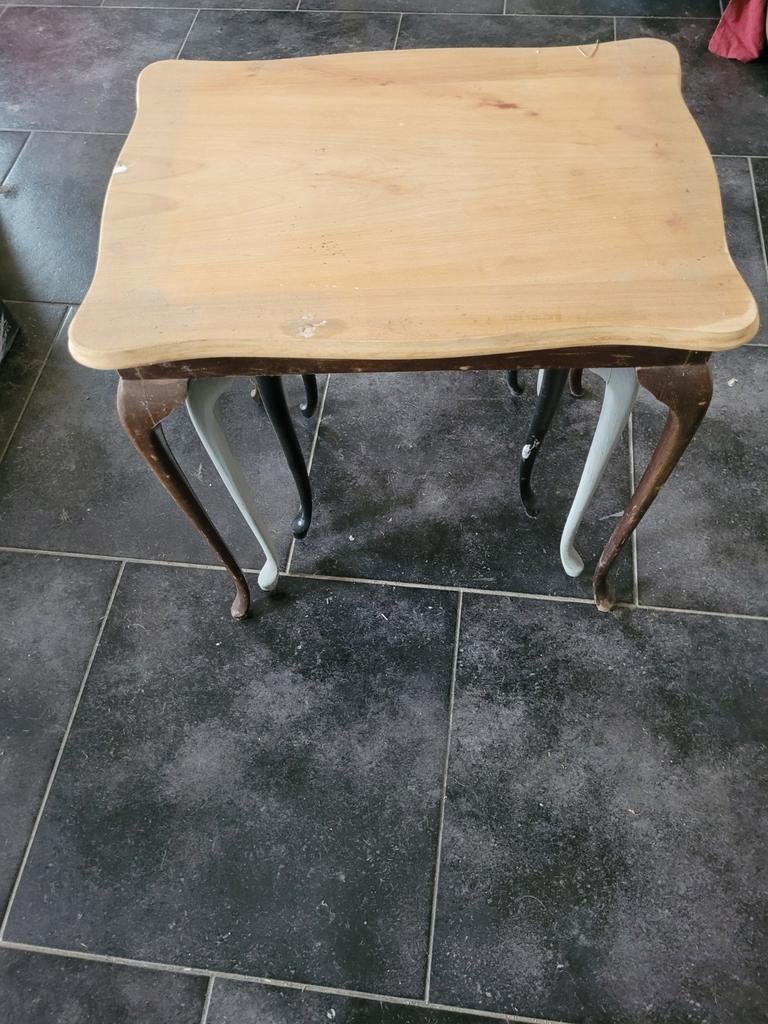 Set 3 tables gigogne  à relooker, Maison & Meubles, Tables | Tables d'appoint, Enlèvement, Bois