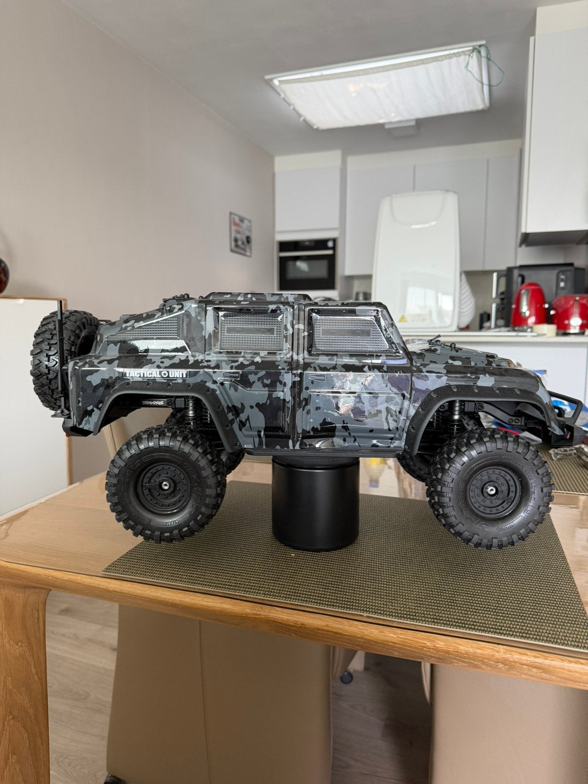 Traxxas tactical, Hobby & Loisirs créatifs, Enlèvement ou Envoi, Comme neuf